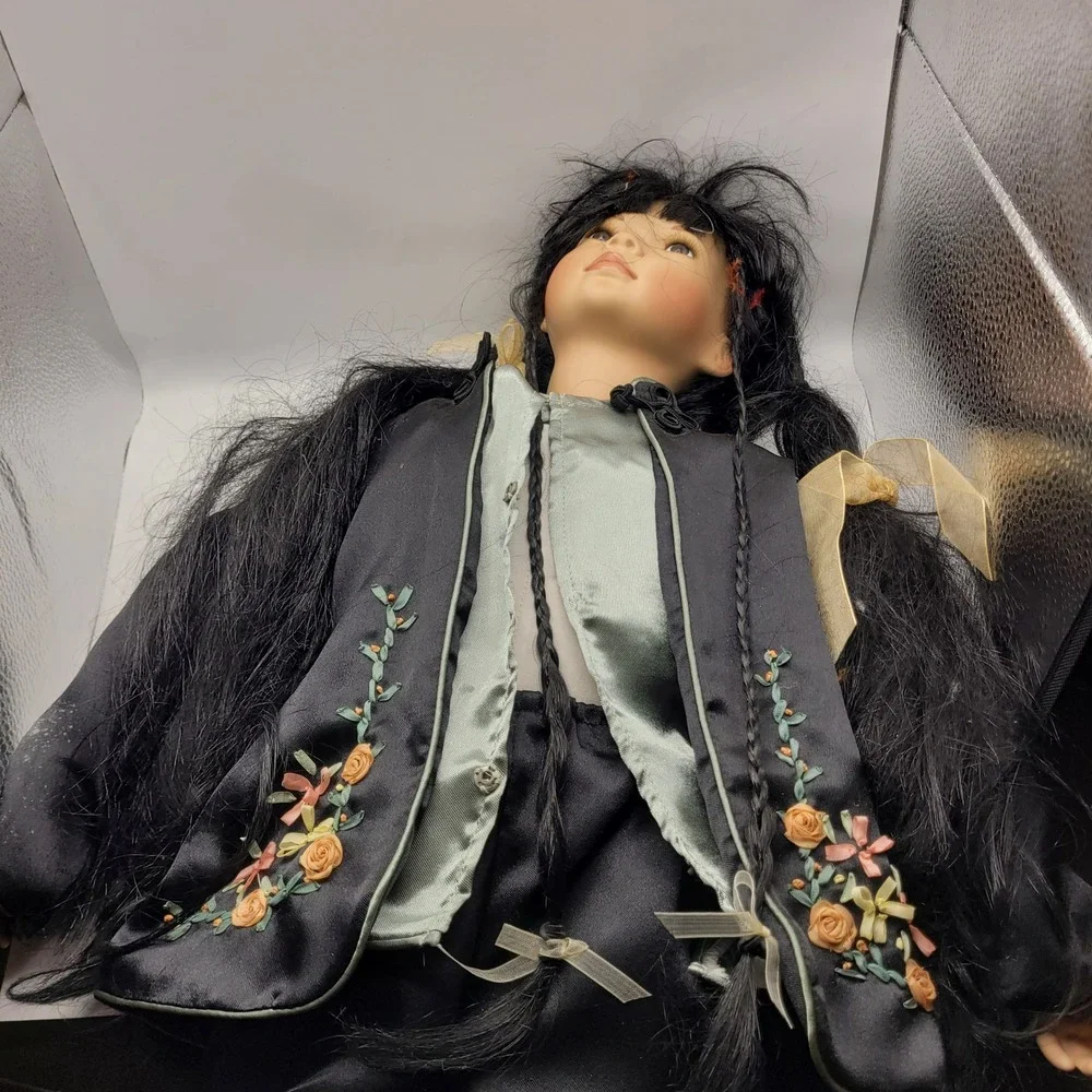 Paradise Galleries Mei Lin Porcelain Doll Linda Mason Treasury Collection J263